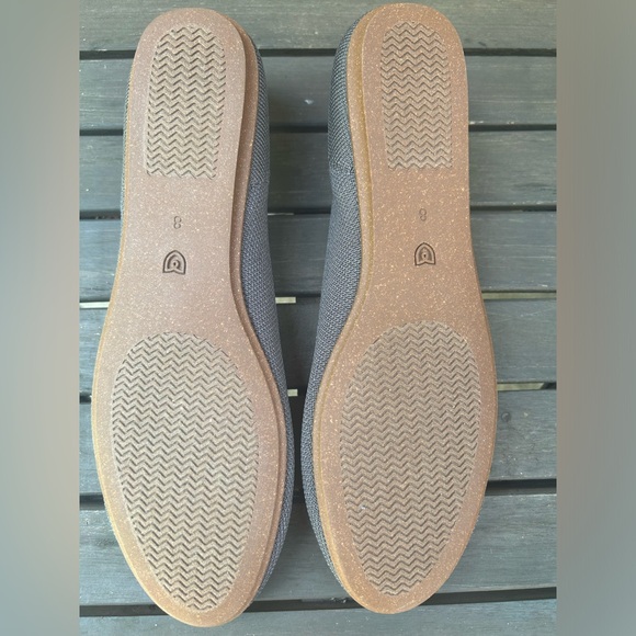NWB Rothy's Rounded Toe Flat in Pebble Grey Size 8 - Picture 3 of 5